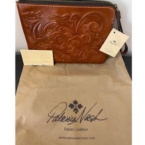Patricia Nash Cassini Wristlet — New with Tag